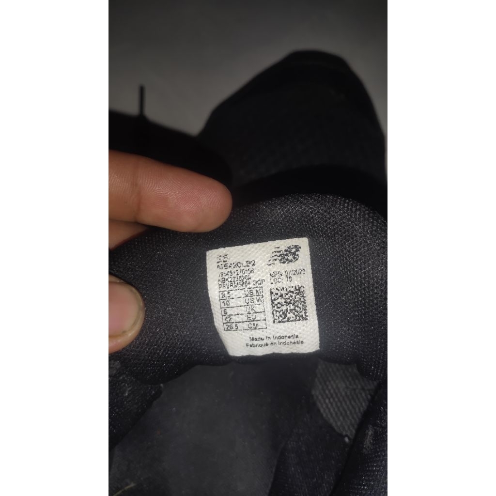 sepatu NB 420 second