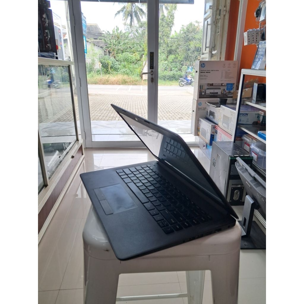 LAPTOP HP 240 G7