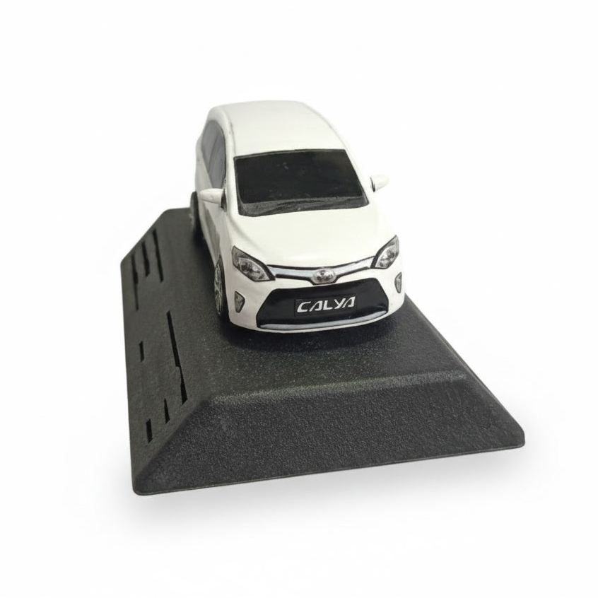 (Skala 1 : 45) Pajangan Interior Mobil Miniatur Calya Lama