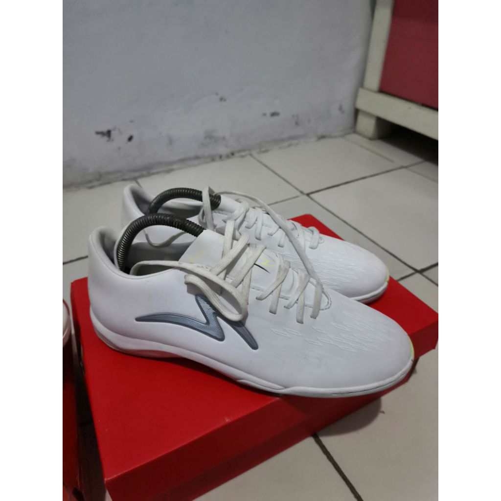 specs illuzion 4 pro