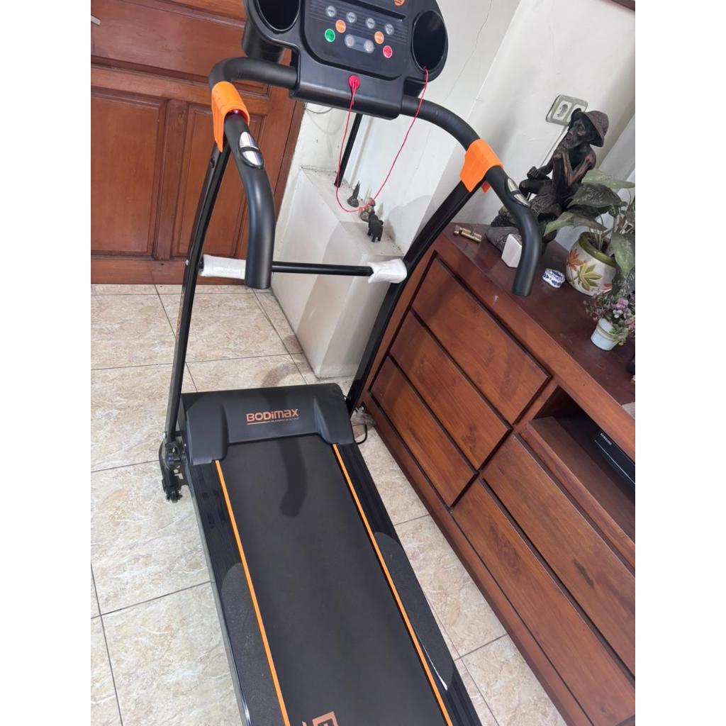BODIMAX RUNNING MACHINE BLACK SECOND