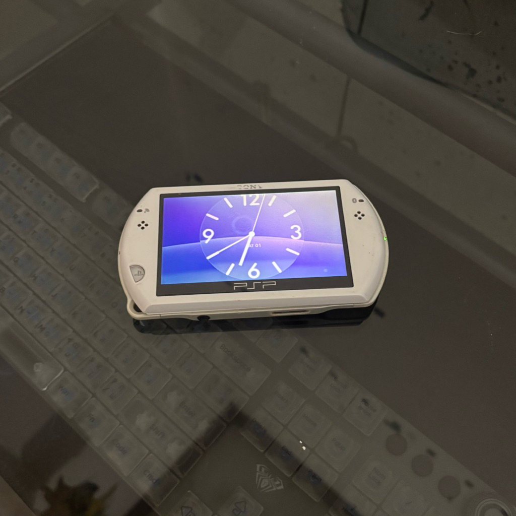 SONY PSP GO MINUS