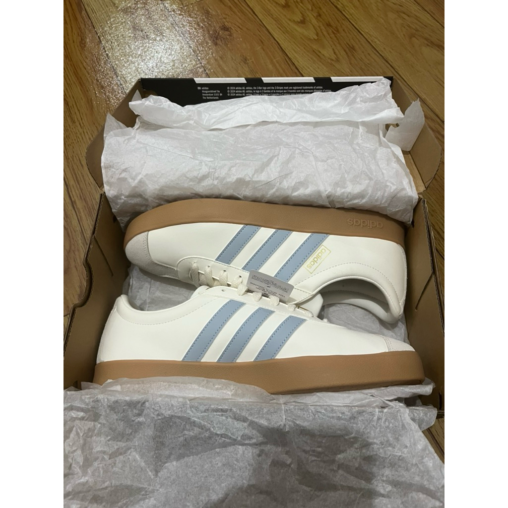 sepatu vl court original BNIB
