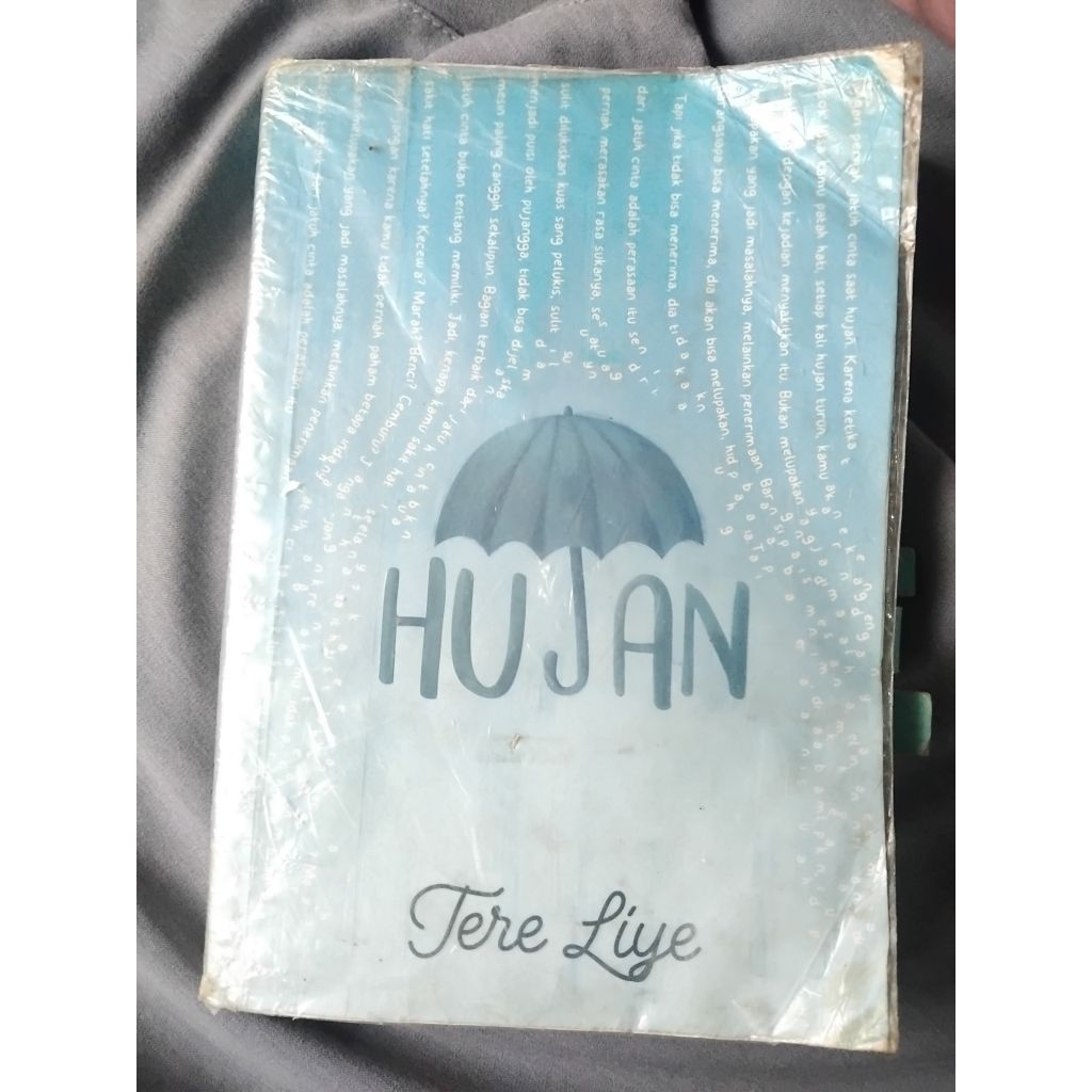 Preloved novel hujan tereliye ori