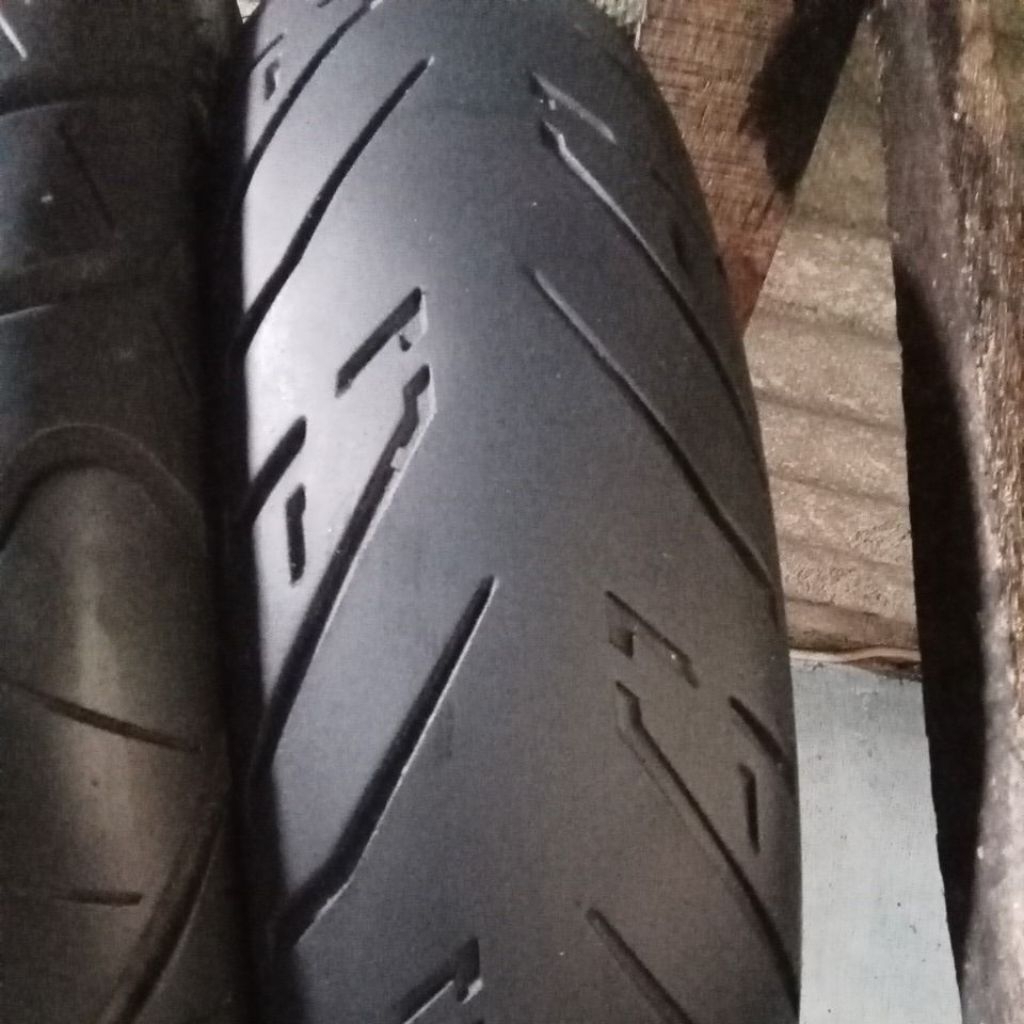 aspira premio r17 uk 130/70