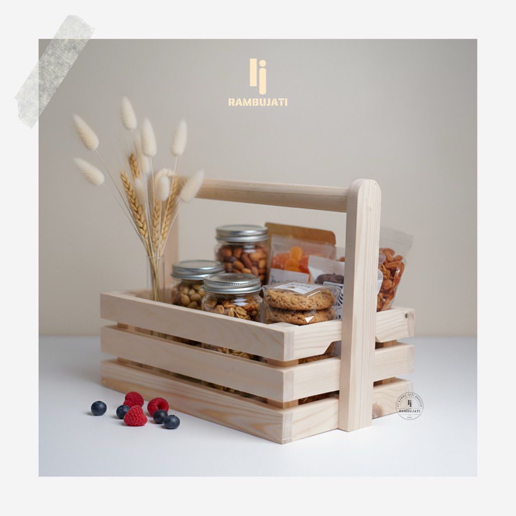 Keranjang Piknik Kayu / Rantang Kayu Hampers Estetik / Kotak Parcel - Buah Serbaguna / Box Cemilan /