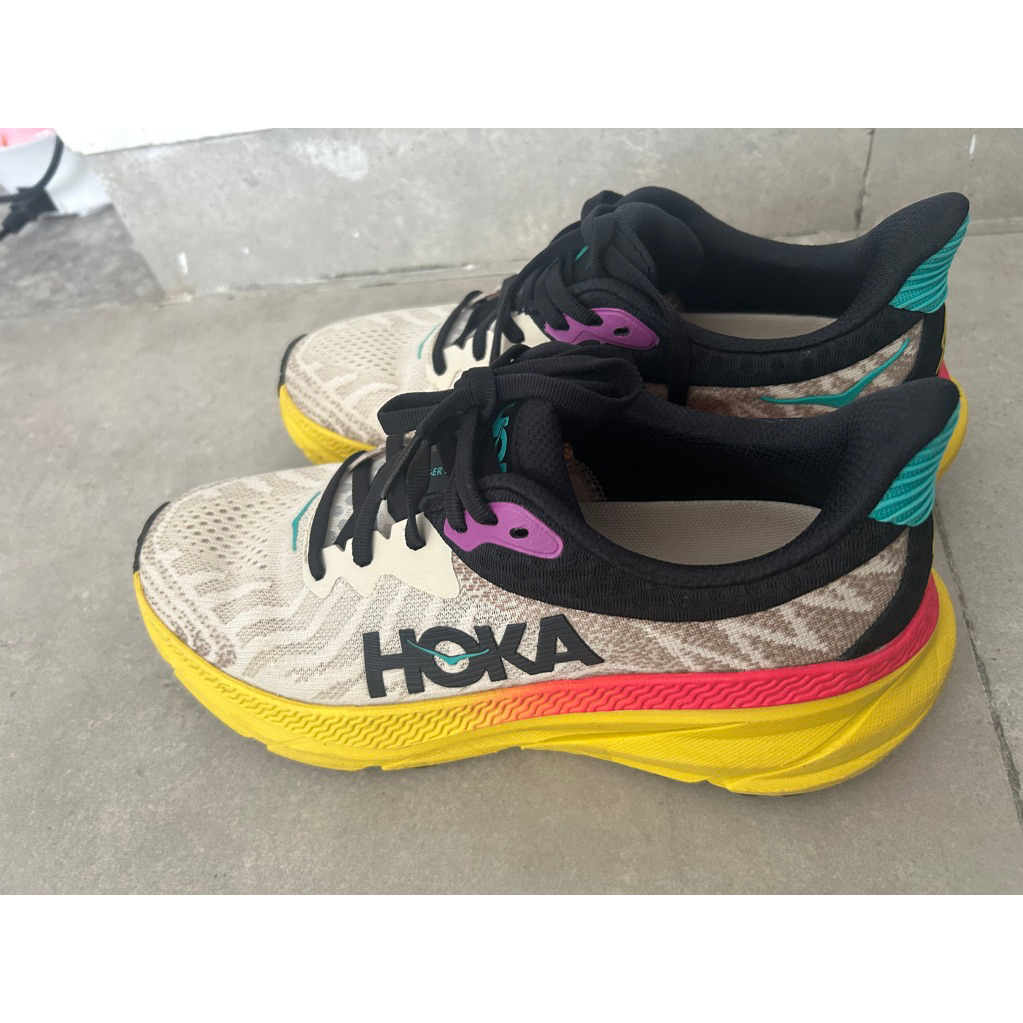 sepatu hoka chalenger ATR 7 trail run sepatu gunung second preloved