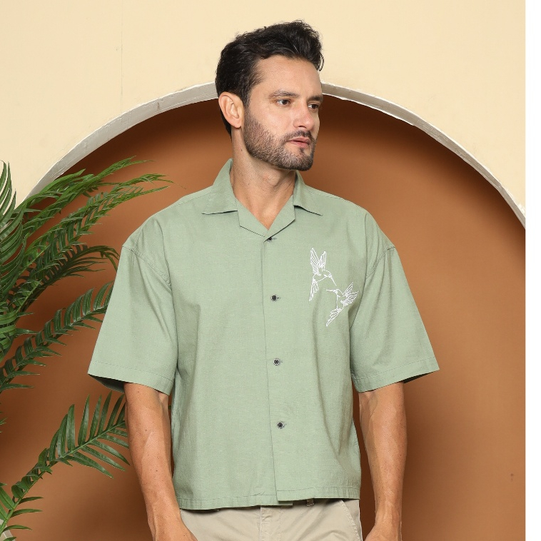 Boxy Oversize Linen Shirt Pria – Sage Green Bird Motif