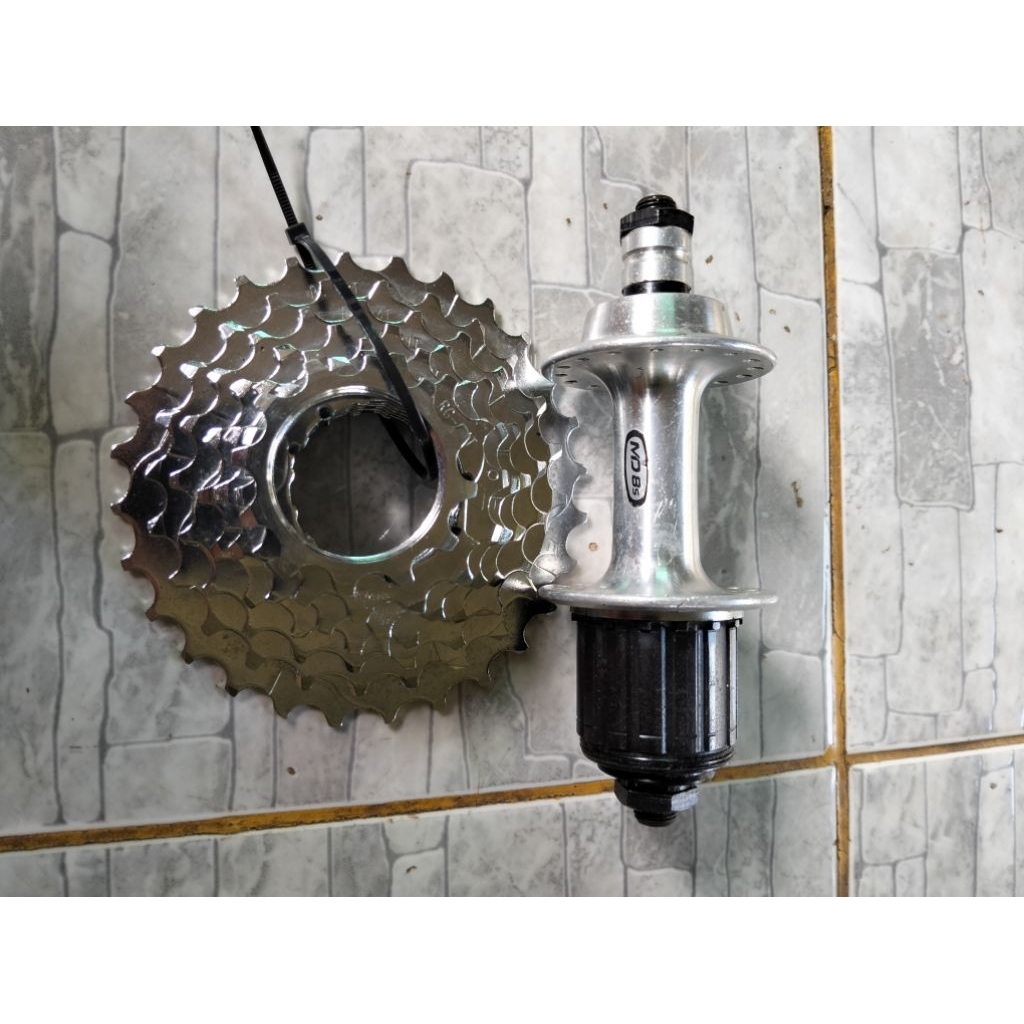 hub suntour xc 32 japan hole + sproket