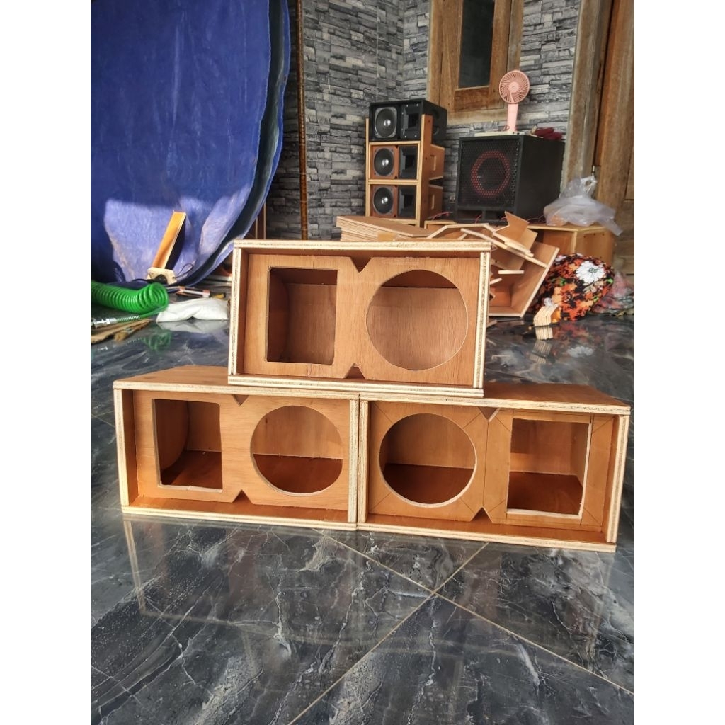 box line array 4 inc single plus tweeter (box saja)