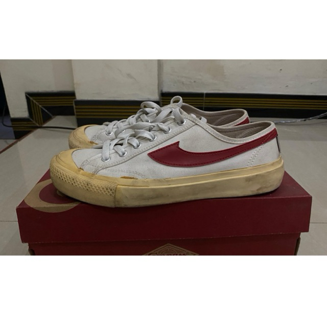 Sepatu Compass gazelle putih merah sz 41