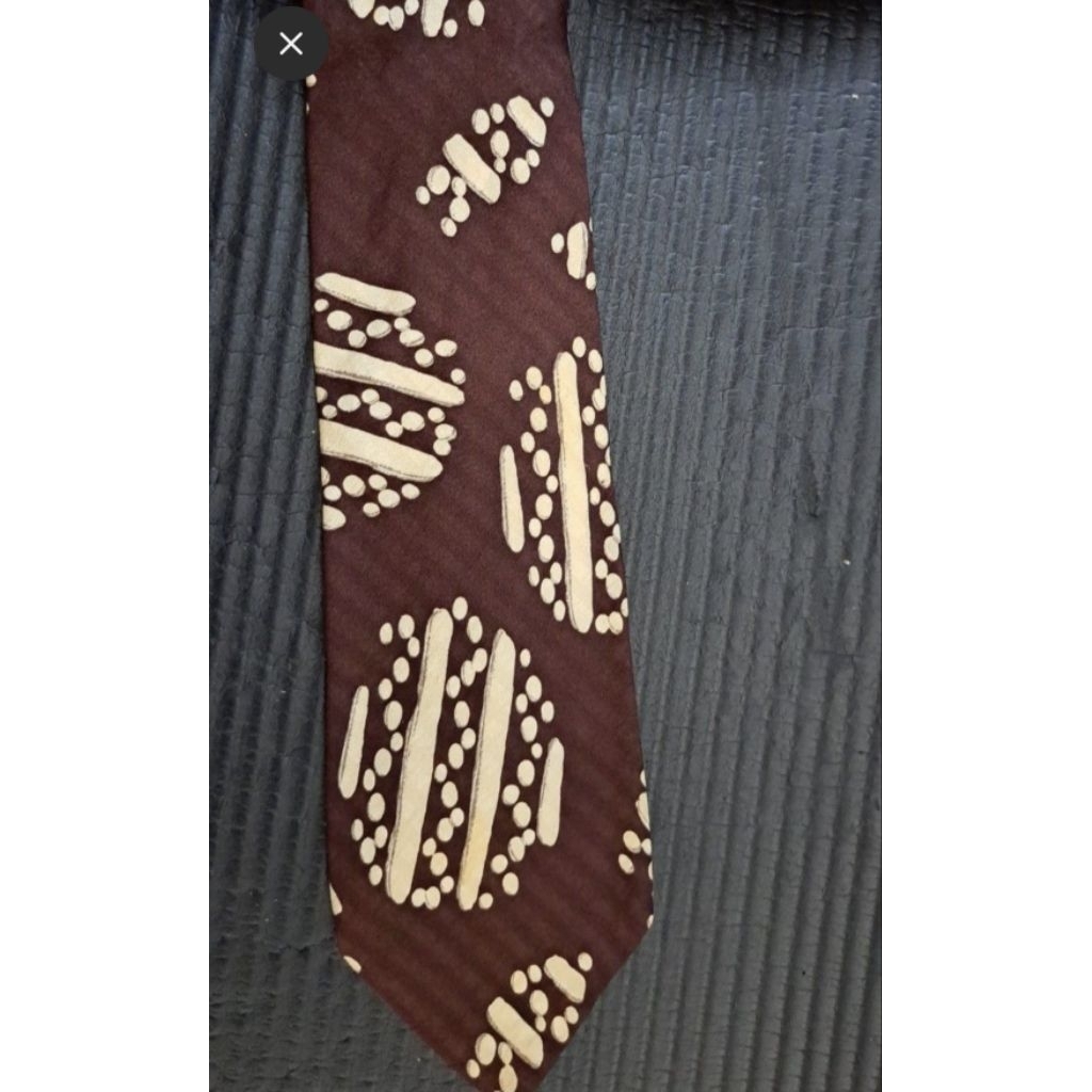 Dasi (neck tie) pria dewasa merk Hugo Boss. Germany. kondisi second: kondisi like new tidak ada caca