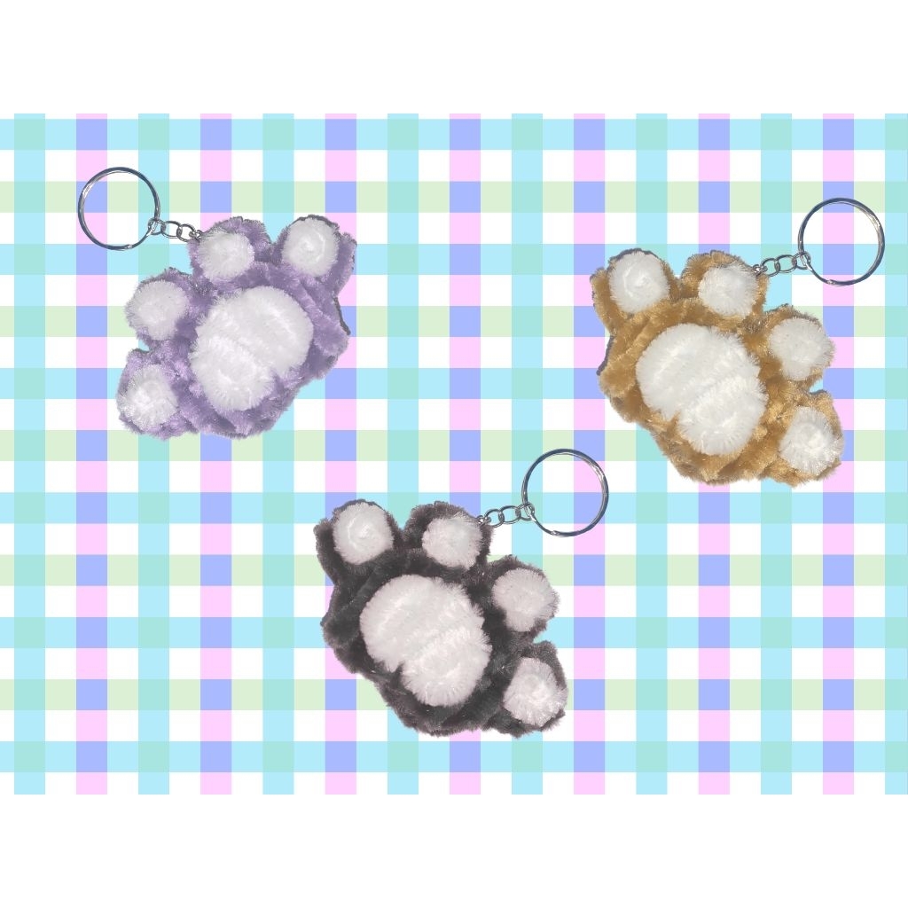 PAW CAT KEYCHAIN