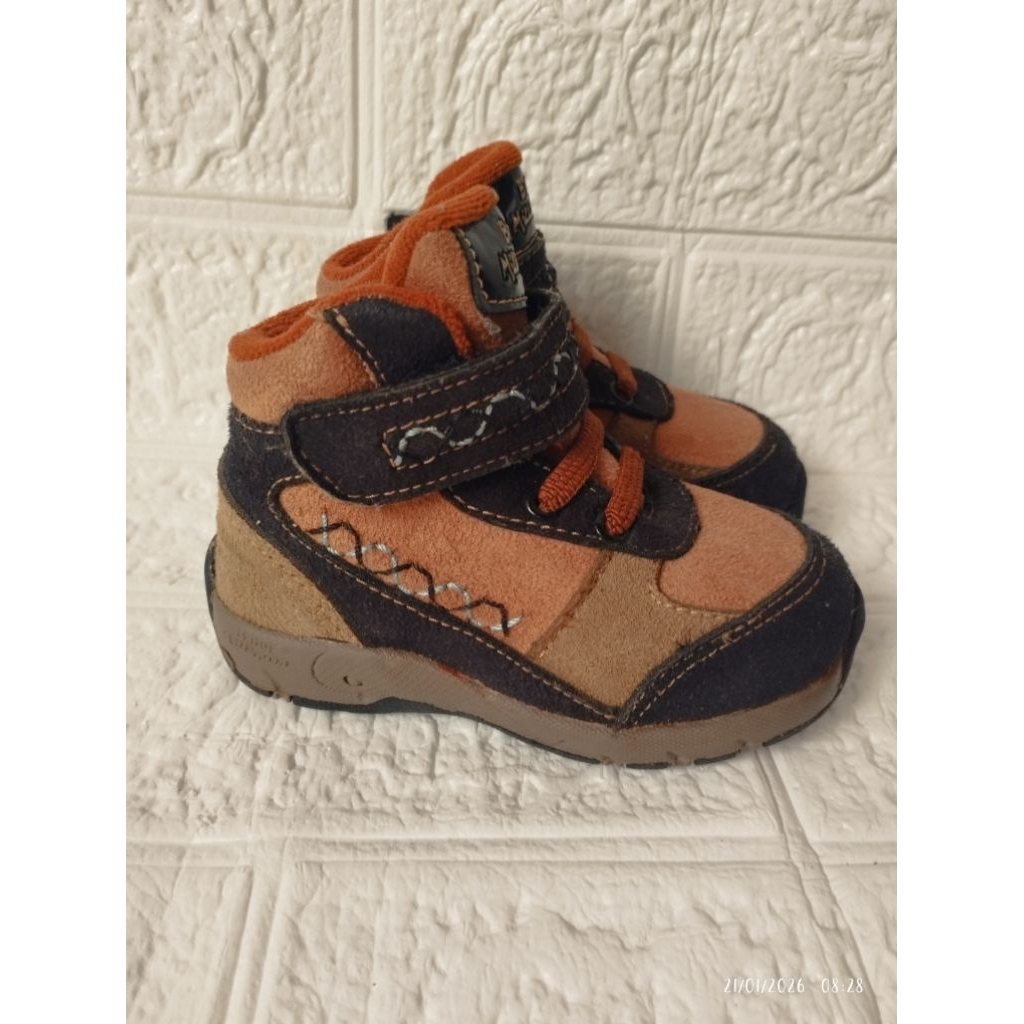 sepatu baby millioner