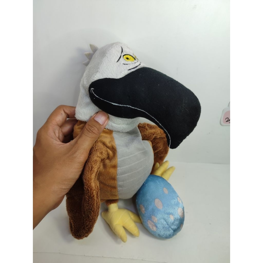boneka burung elang with egg