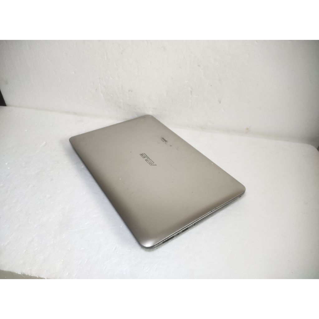 Laptop Second Murah Asus A556U core i5-6200U seri gaming