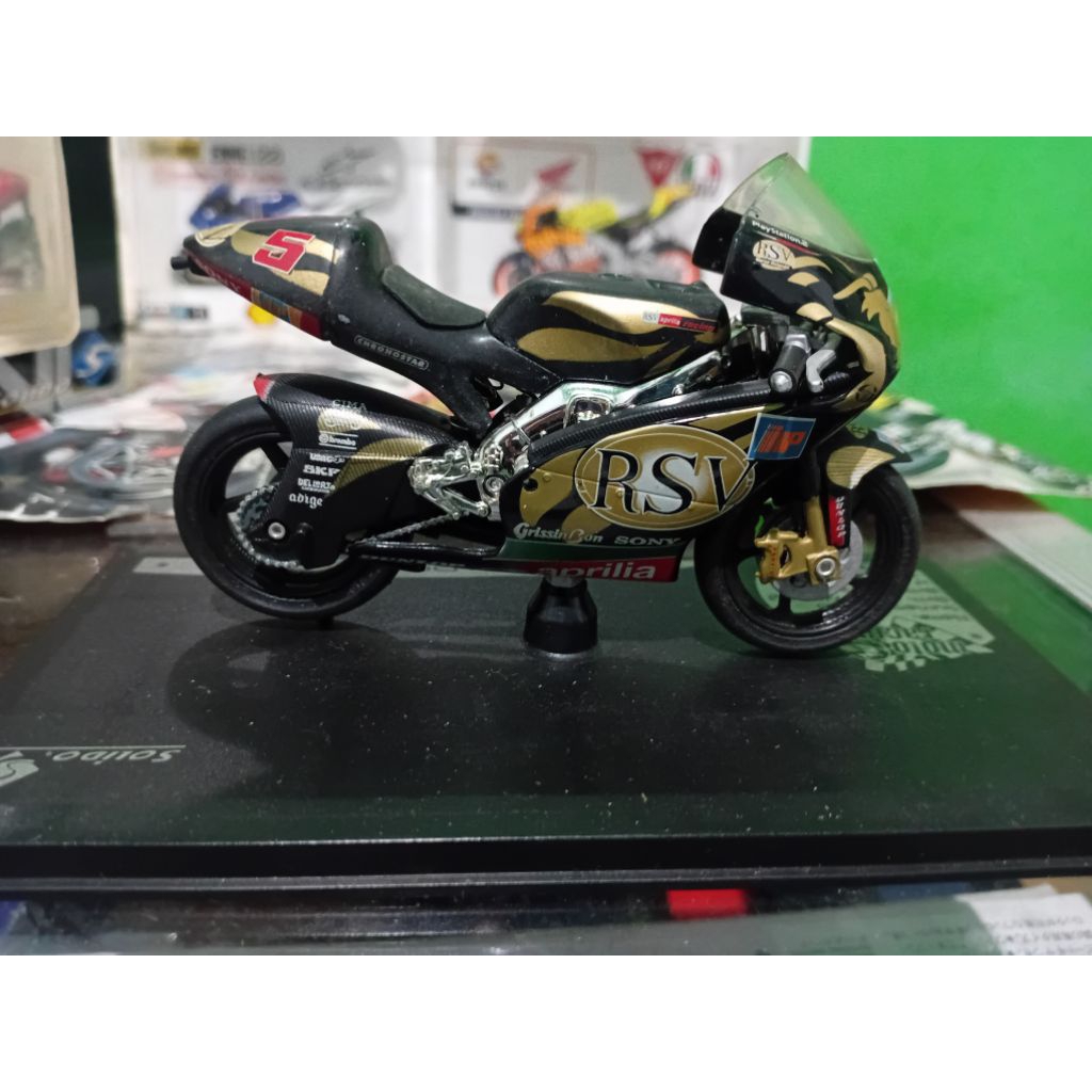 diecast aprilia 250 merk Solido skala 18
