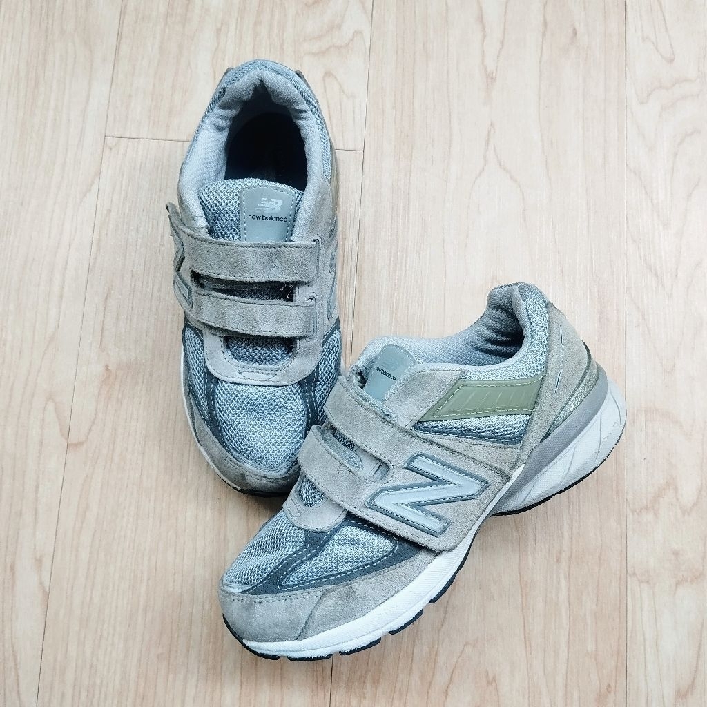 sepatu anak New Balance original - preloved unisex