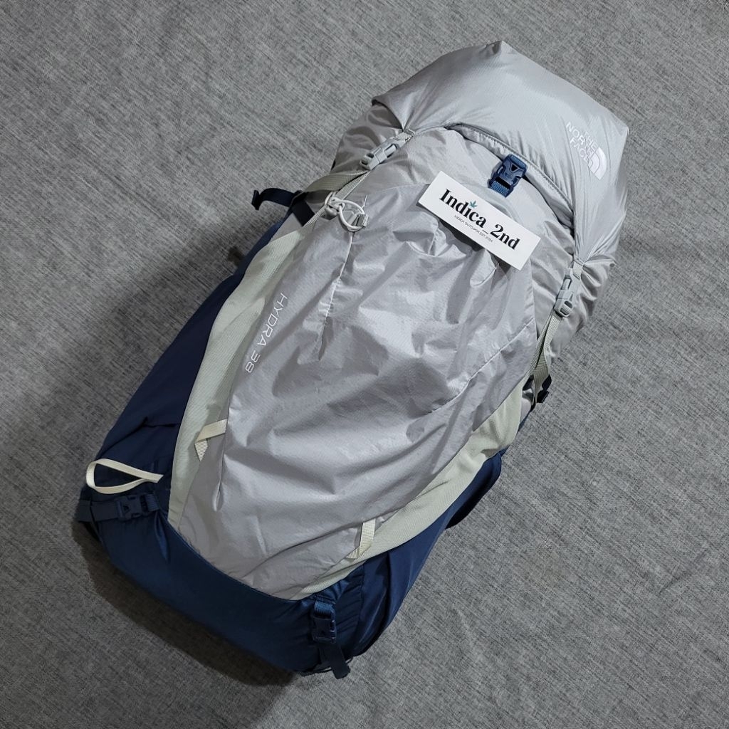 TNF The North Face Hydra 38 second like new