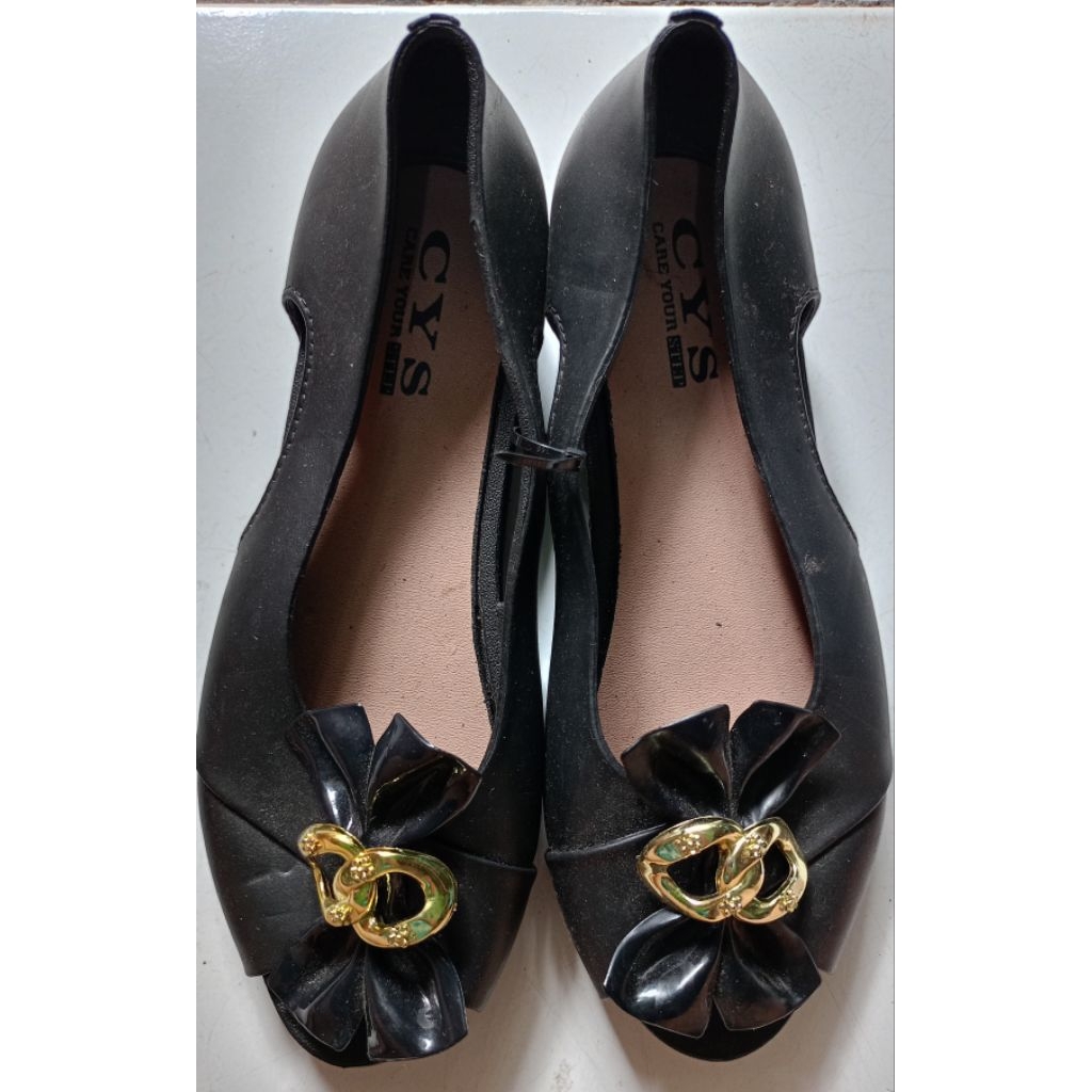 Sepatu Flat Slip-On Wanita CYS