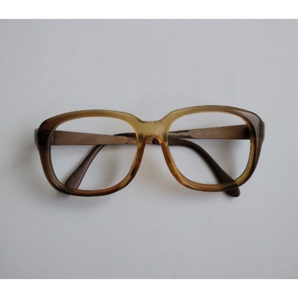 Frame kacamata jadul metzler