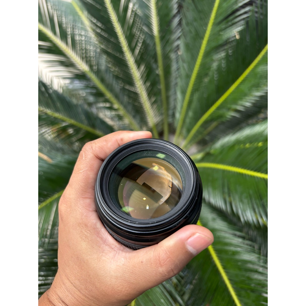 lensa Canon 85mm f1.8