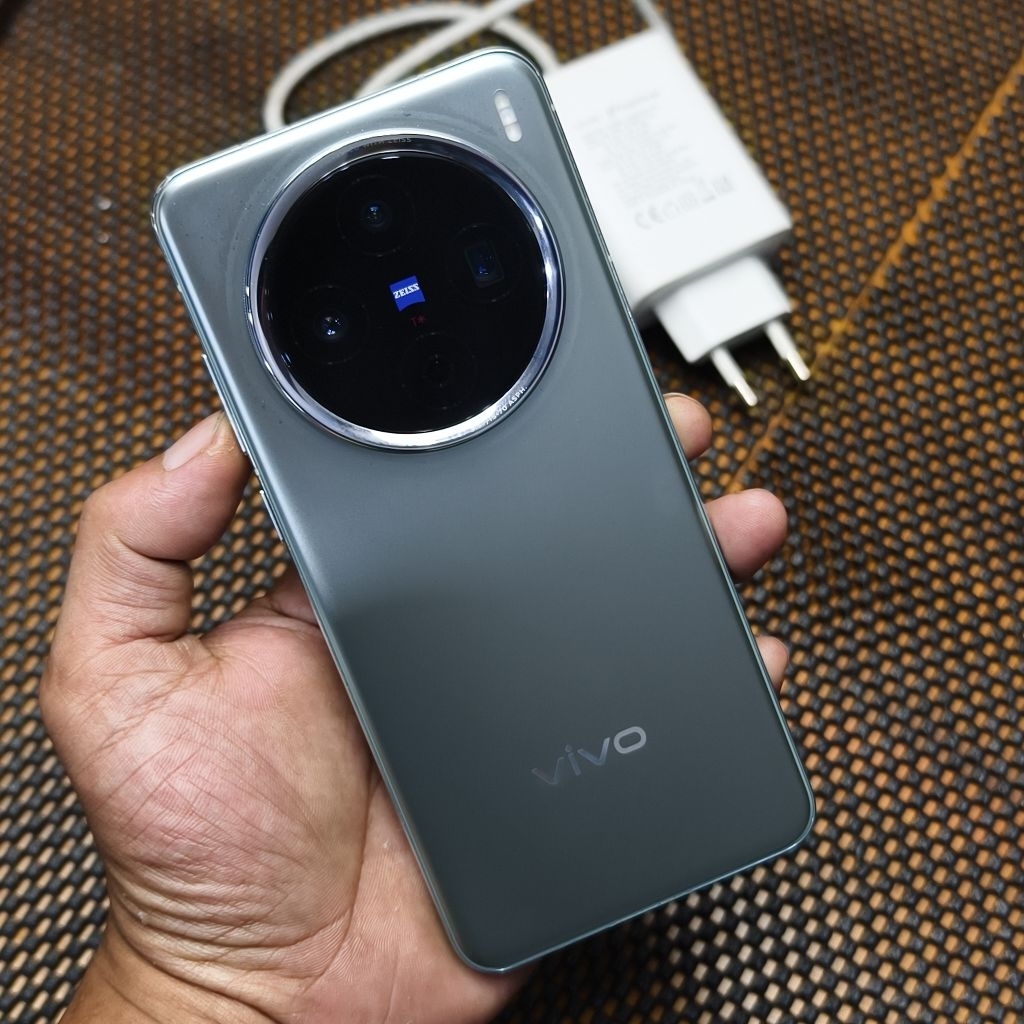 Vivo x200 256gb second garansi resmi