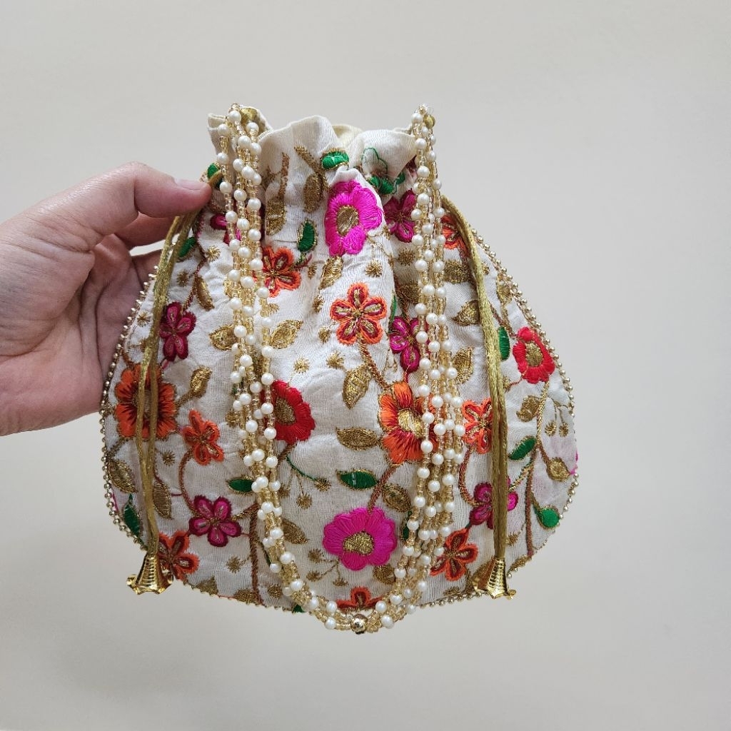 Tas India / Potli India / Clucth India / Tas Pesta India