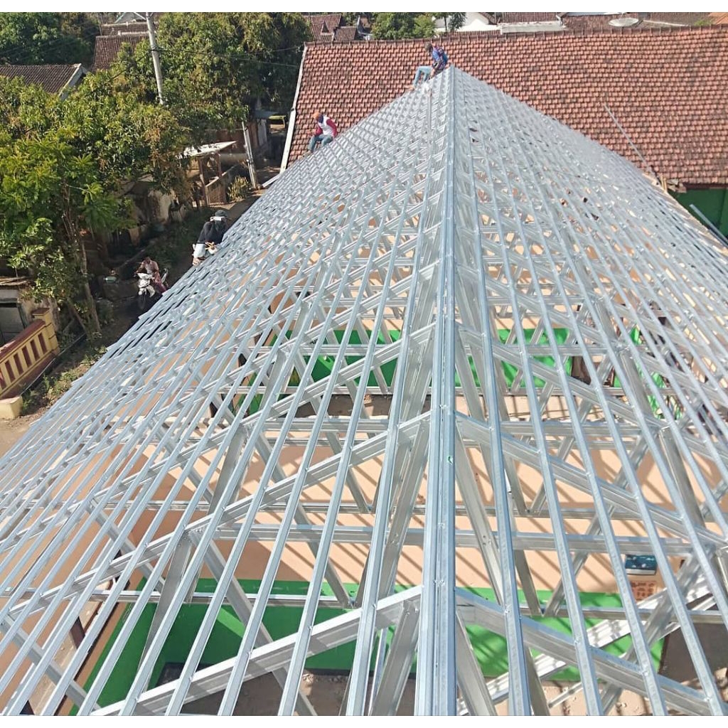 renovasi atap baja ringan terpasang