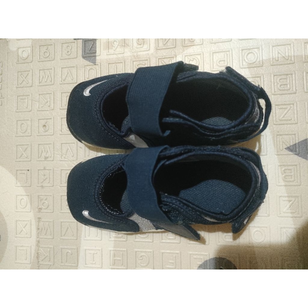 Sepatu anak Nike AirRift  sz 25 insole 14cm