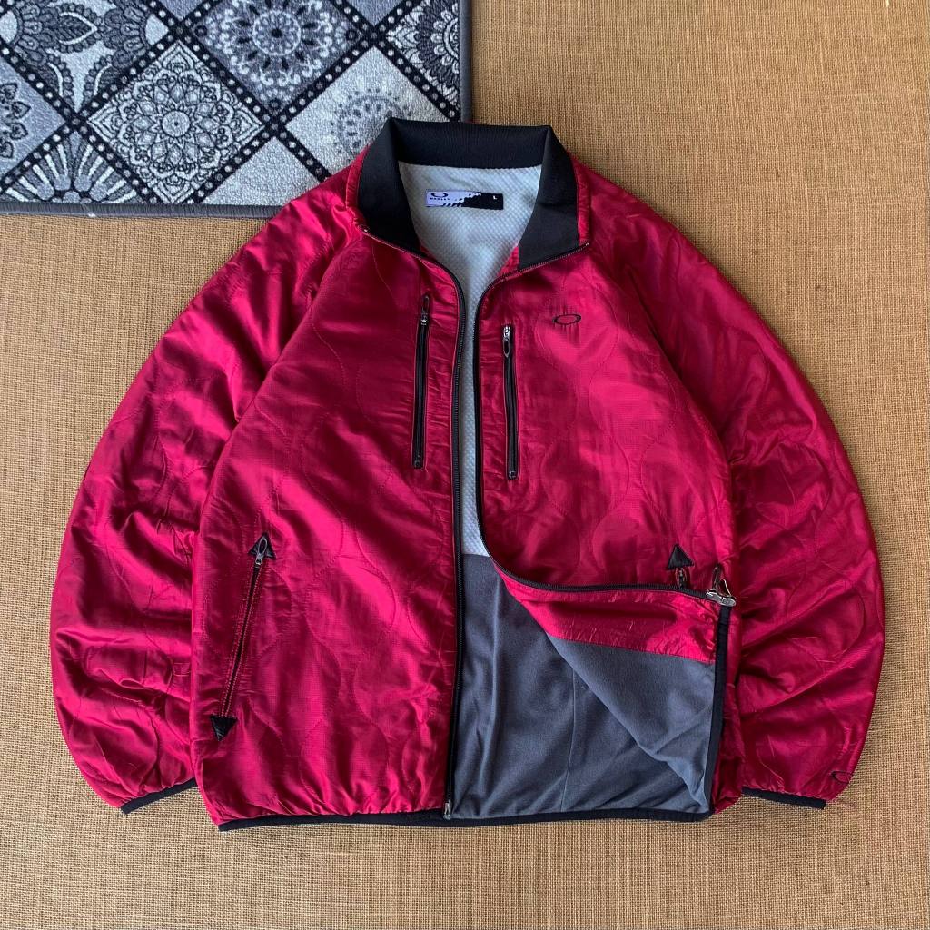 jaket  Oakley size L (seperti baru) 100% original 020226D