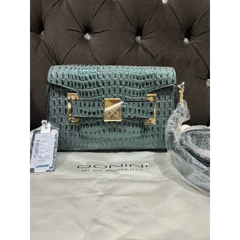 tas donini vigo new dijual bawah tag jauh tag 4999k