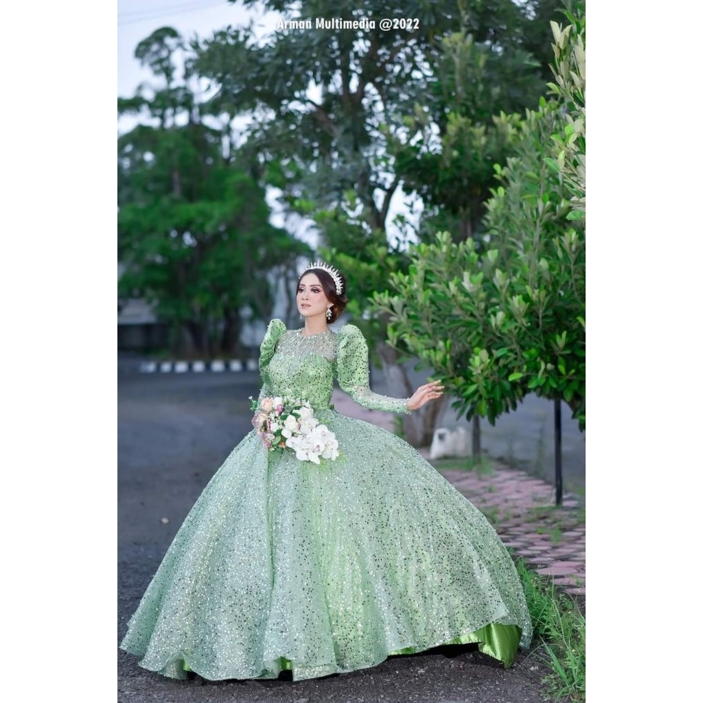 Gaun pengantin PL