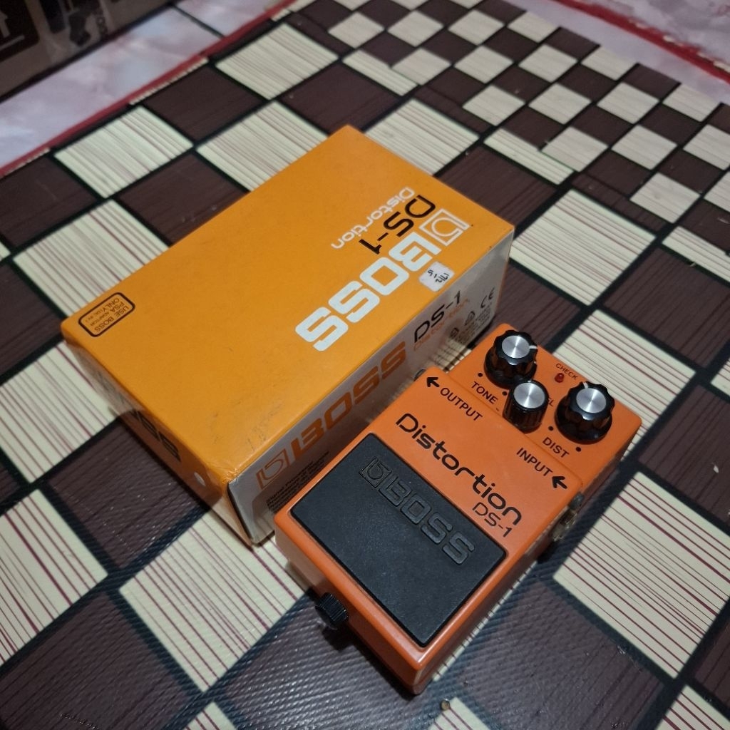 Efek Gitar Boss Ds1 Distortion