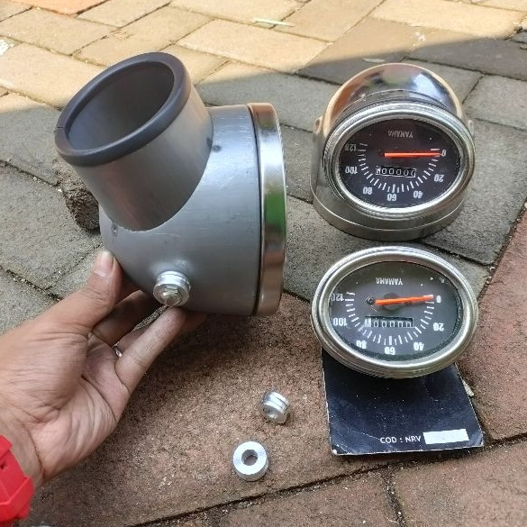 BATOK LAMPU YL PRESS SET SPEEDOMETER (BATOK YL +SPIDO ORI HIDUP)BK
