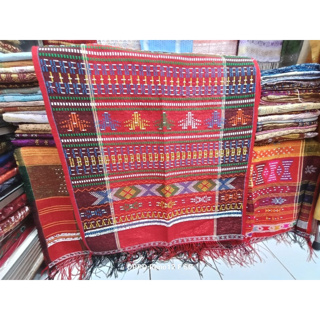 ULOS SADUM TARUTUNG GAMBAR ORANG SIMATA PITU FULL SIMATA.