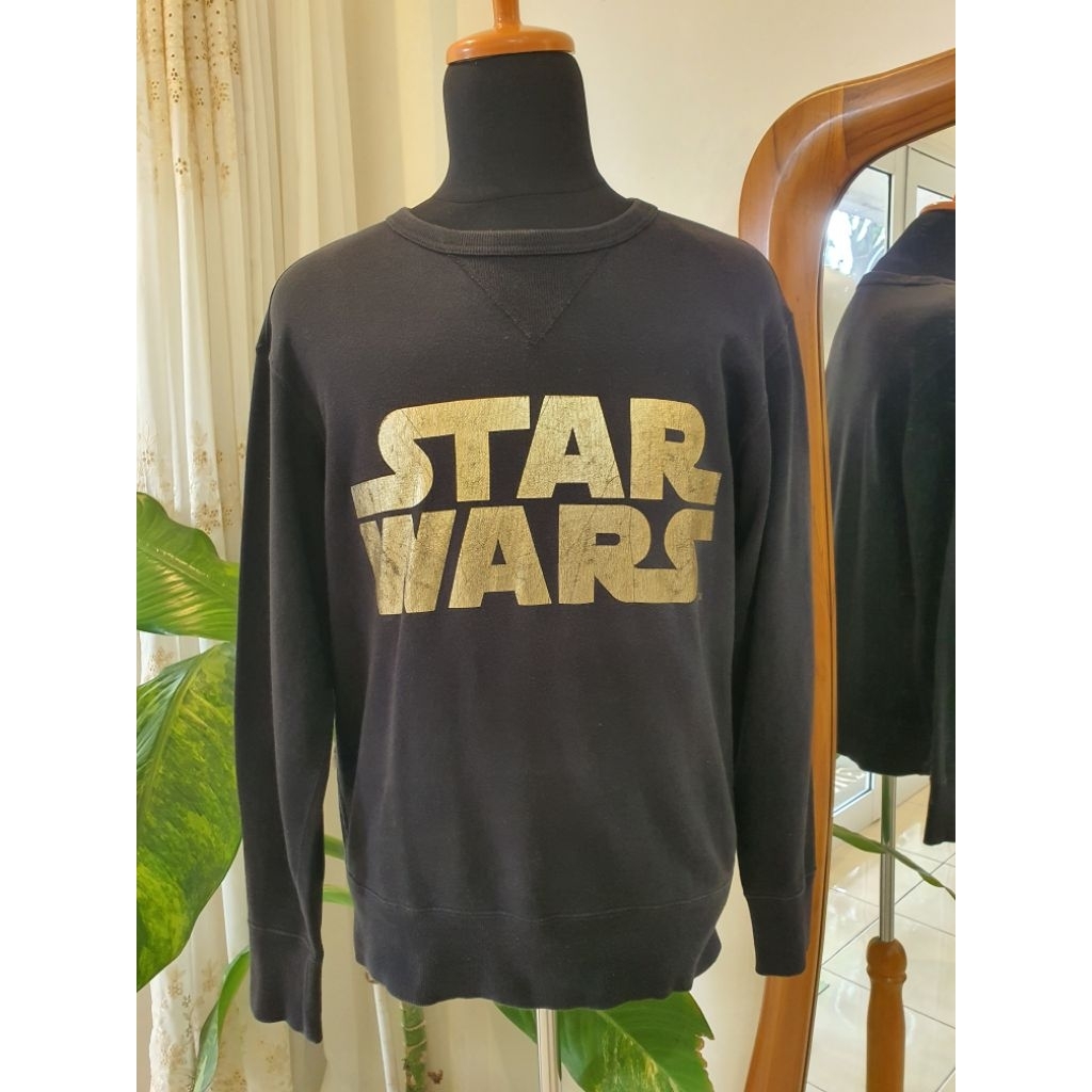SWEATER PRIA UNIQLO