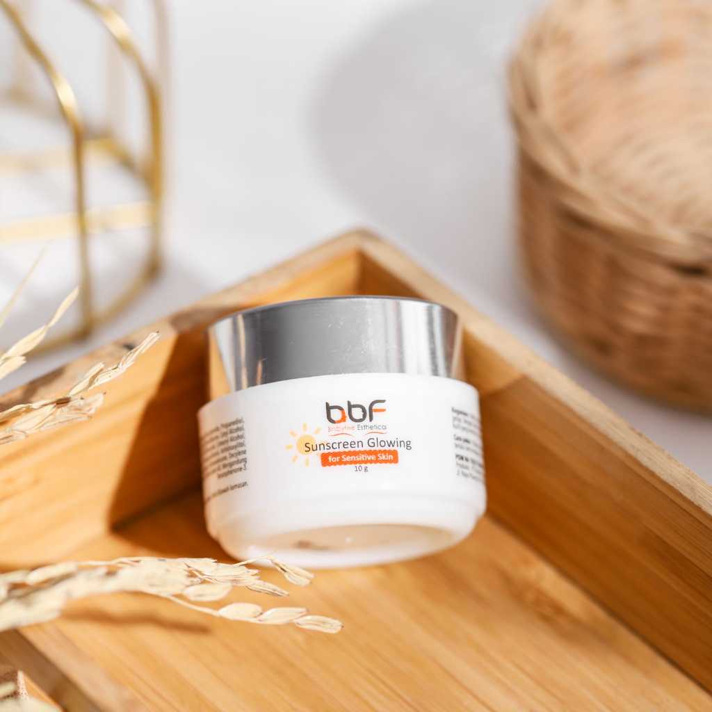 BBF Sunscreen Sunblock Cream Wajah Pelembab Skin Sunscreen Menjadikan Wajah Glowing