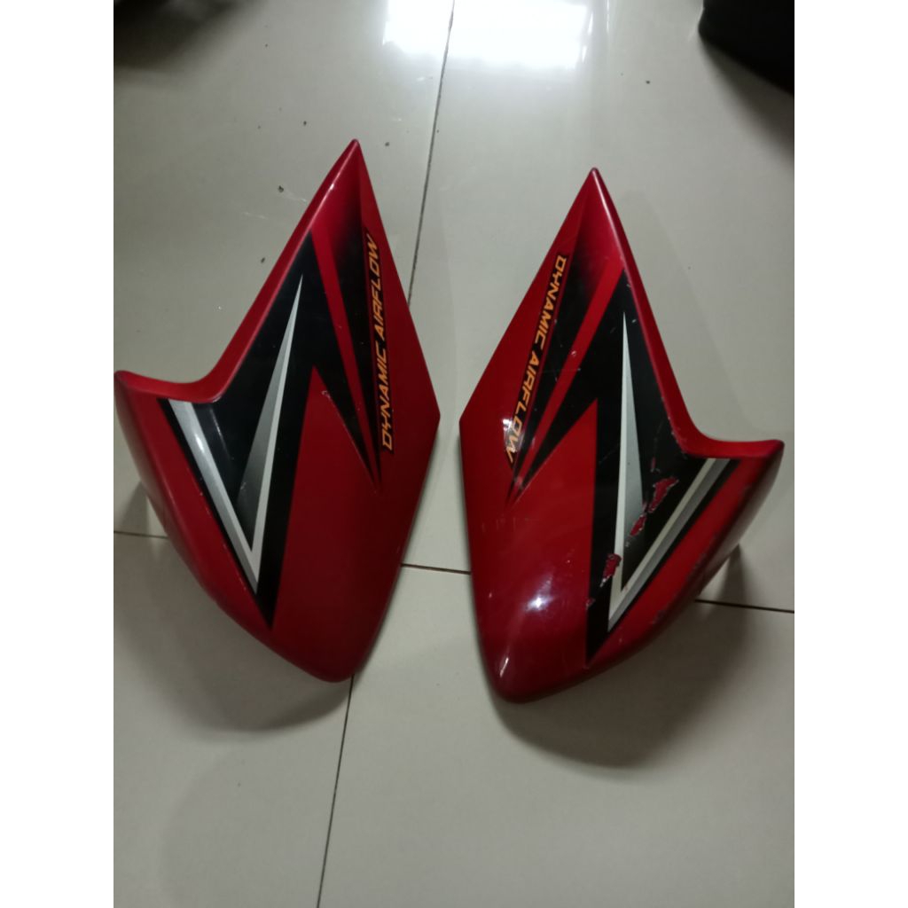 Shroud kuping sayap tangki honda Verza original