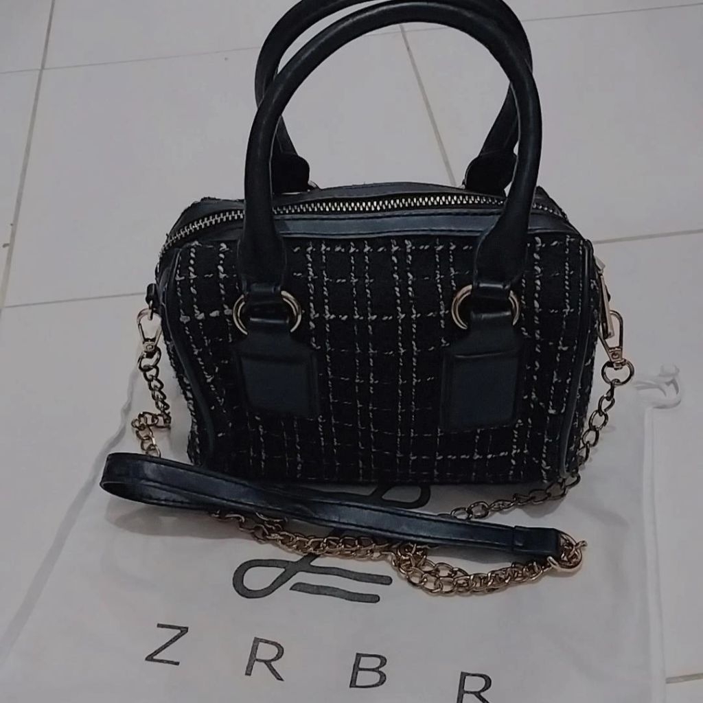 Preloved sling bag ZRBR