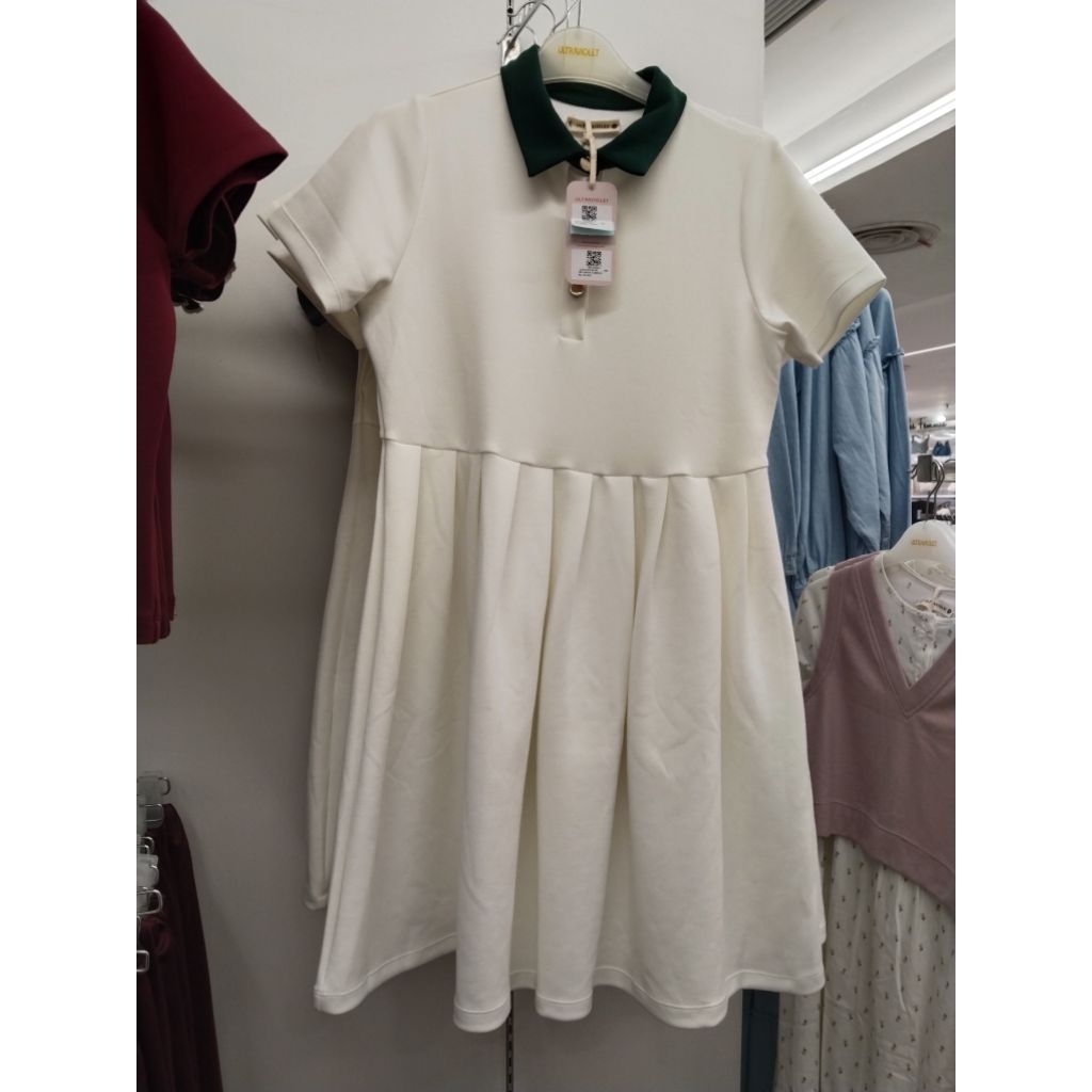 dress wanita ultraviolet warna putih