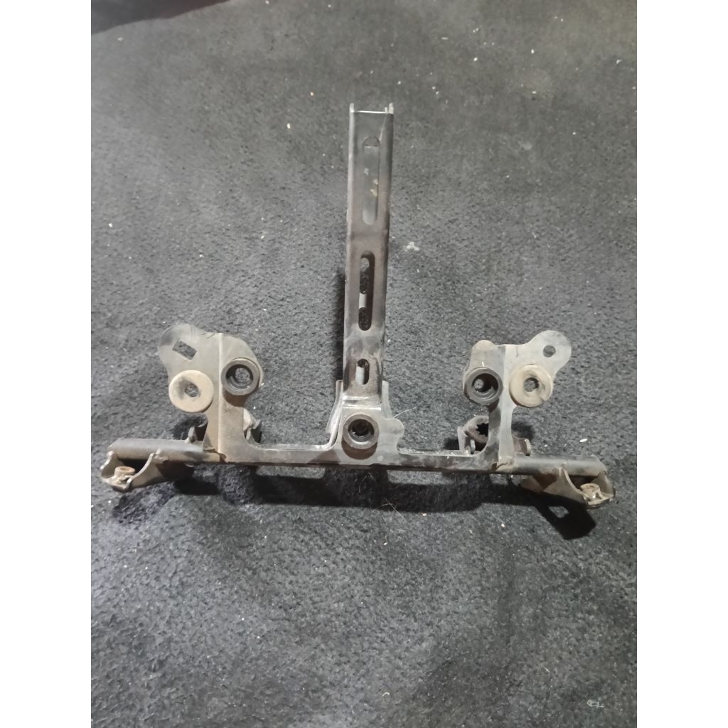 bracket tanduk rusa honda CBR150R K45G