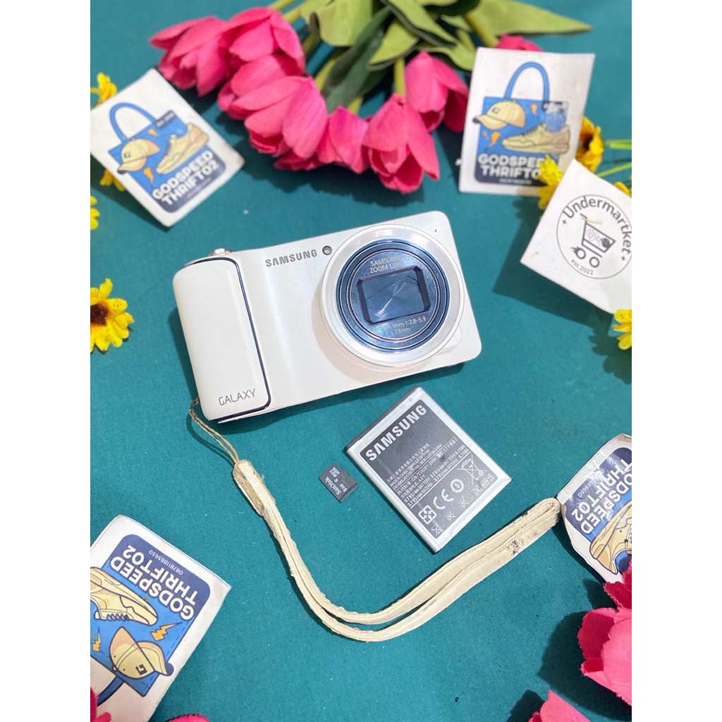 Camera Samsung Galaxy EK-GC100 White series 16.3 MegaPixels White series with Android Os 21x Optical