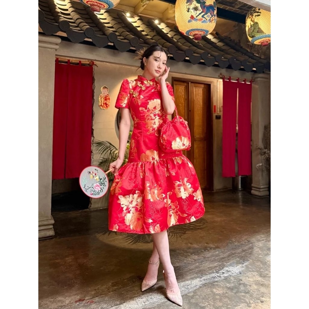 flare midi dress with bag cheongsam red maroon merah sister orang tua mom mama mertua parents imlek 
