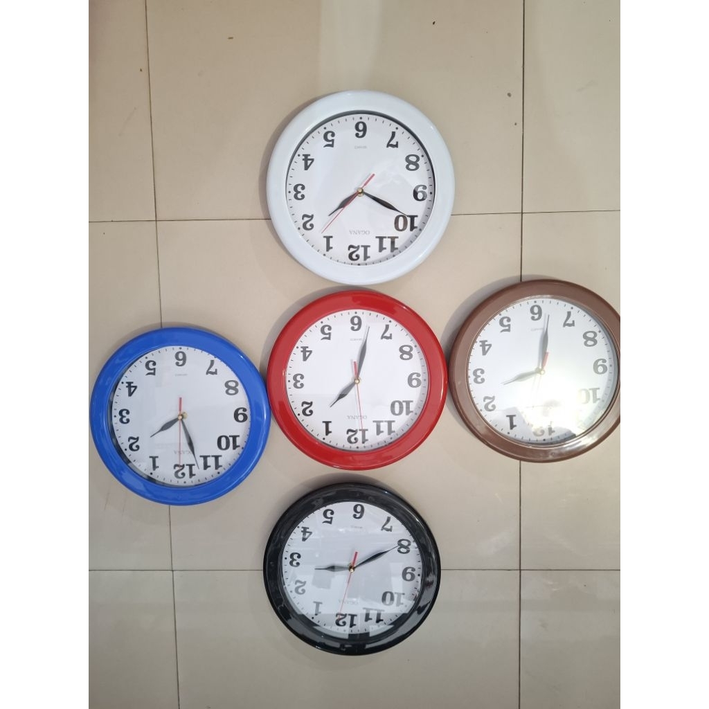 Jam dinding 30 cm Ogana