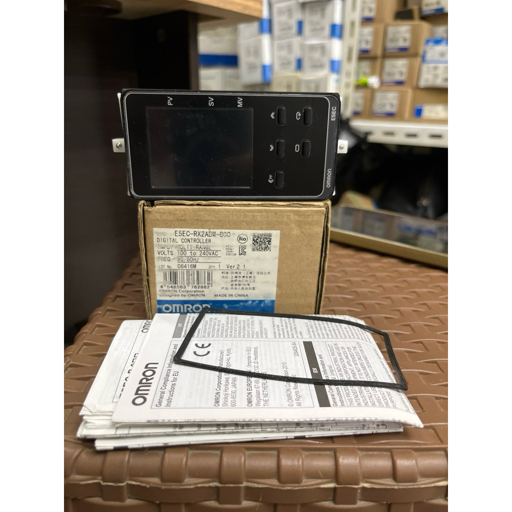 Digital Controller Omron E5EC-RX2ABM-800