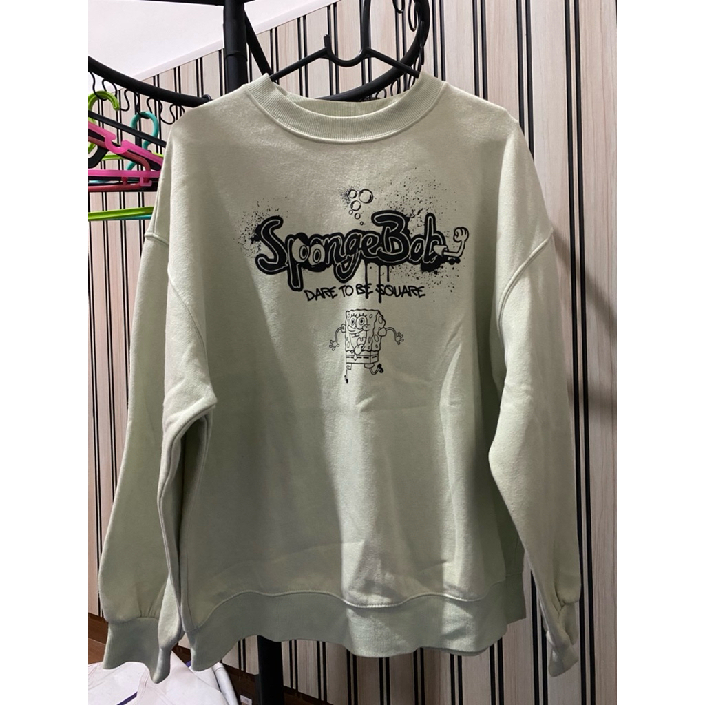 Preloved Sweater Spongebob HnM