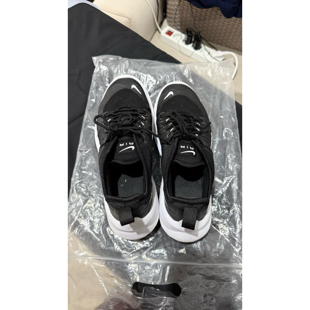 [PRELOVED] Nike Womens Air Max Axis size 39 (25cm)
