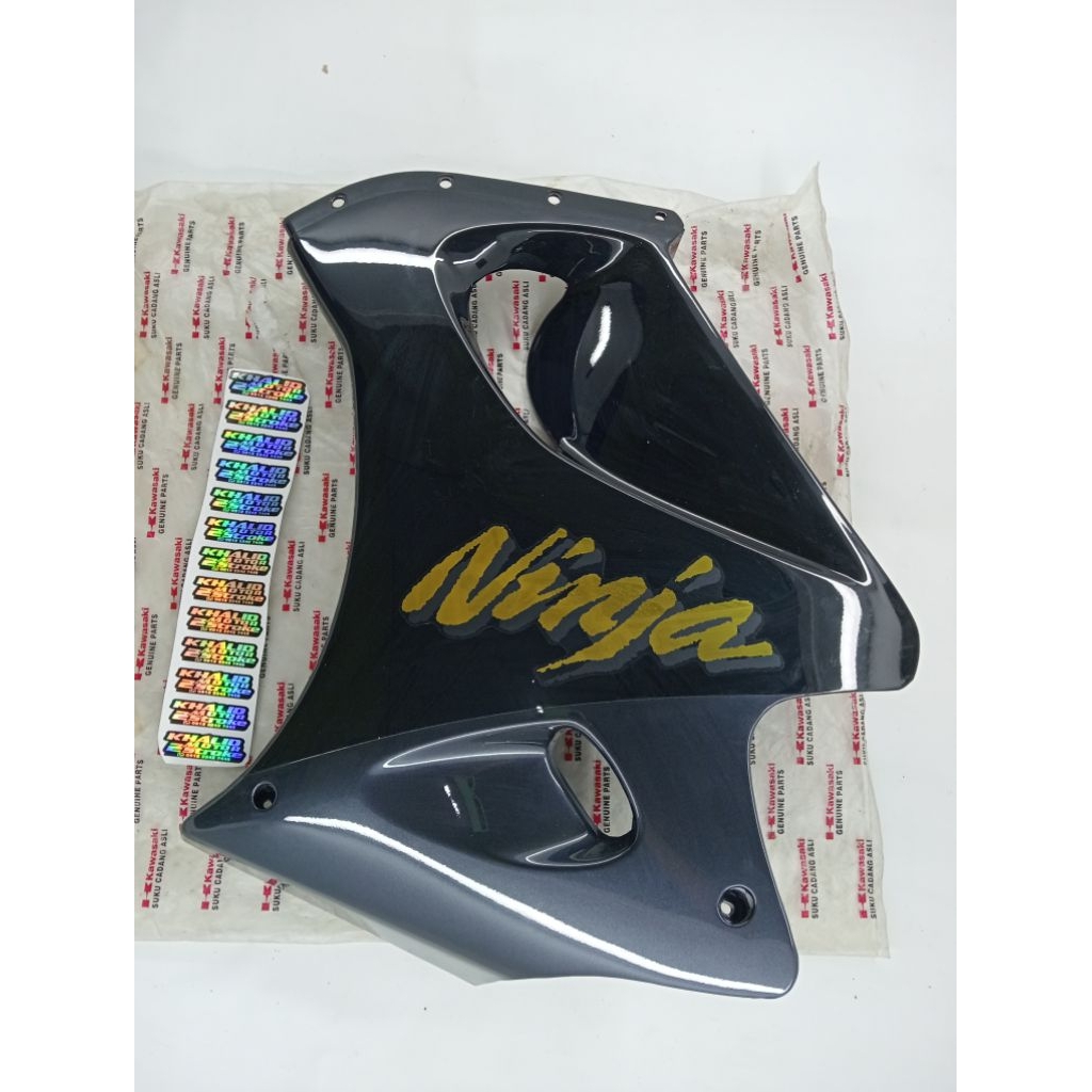 BODY DEPAN ATAS COVER BODI BODY FAIRING ATAS NINJA RR NINJA RR OLD CBU ZX LIST STRIPING BAGIAN KIRI 