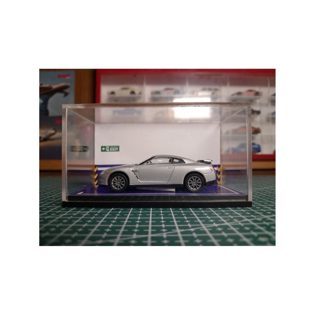 Diorama parkiran basement (biru)